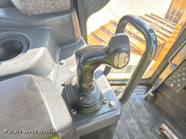 image for item EC3537 2017 John Deere 950K LGP dozer