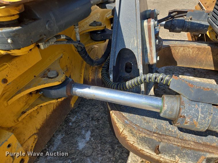 image for item EC3538 2018 John Deere 850K dozer