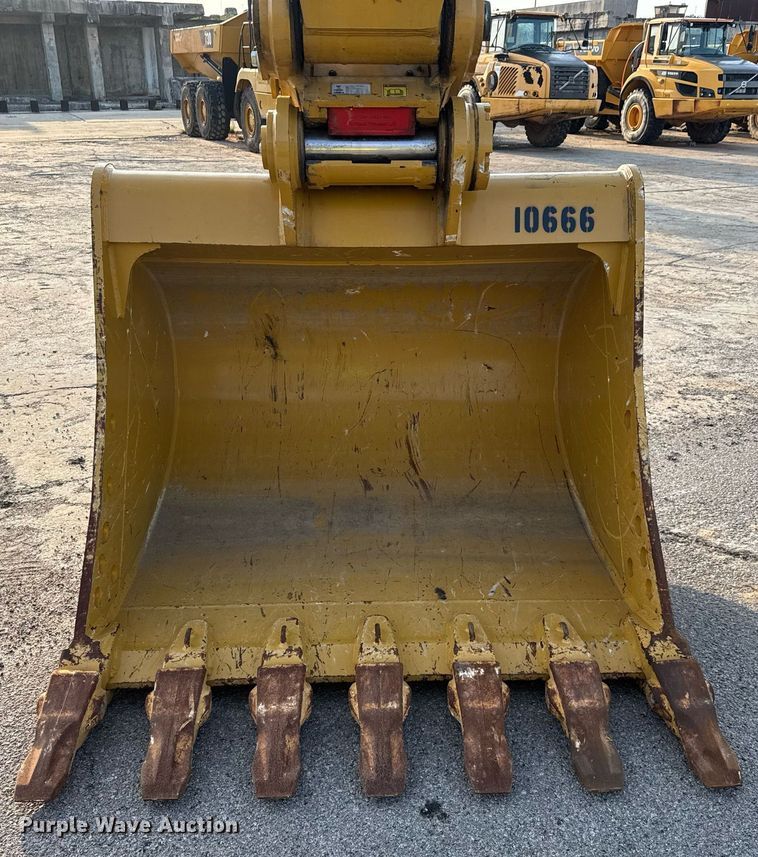 image for item EC3540 2024 Caterpillar 340 excavator