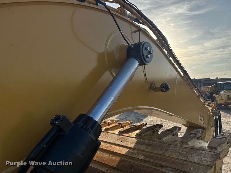 image for item EC3540 2024 Caterpillar 340 excavator