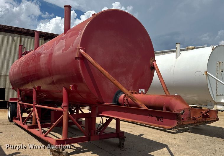 image for item EC3604 2005 Interpipe portable water tower