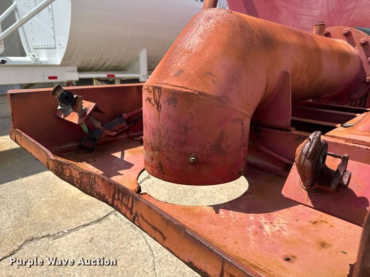 image for item EC3604 2005 Interpipe portable water tower