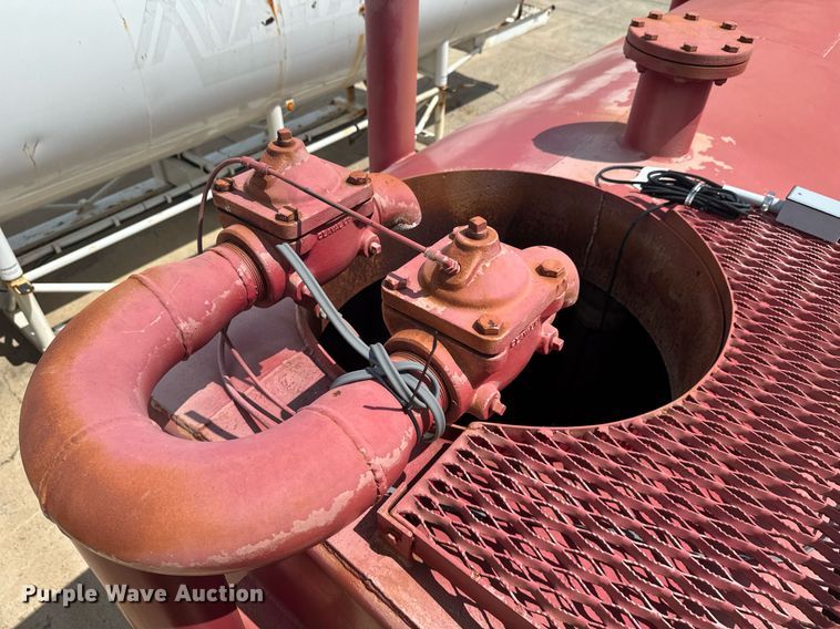 image for item EC3604 2005 Interpipe portable water tower