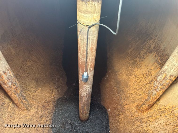 image for item EC3604 2005 Interpipe portable water tower