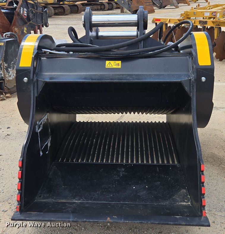 image for item EC3626 2024 MB BF 120.4 S4 crusher bucket