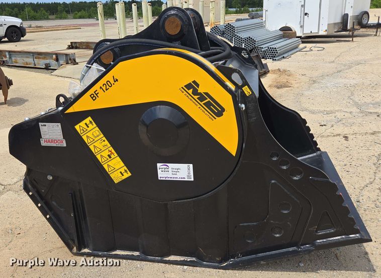 image for item EC3626 2024 MB BF 120.4 S4 crusher bucket
