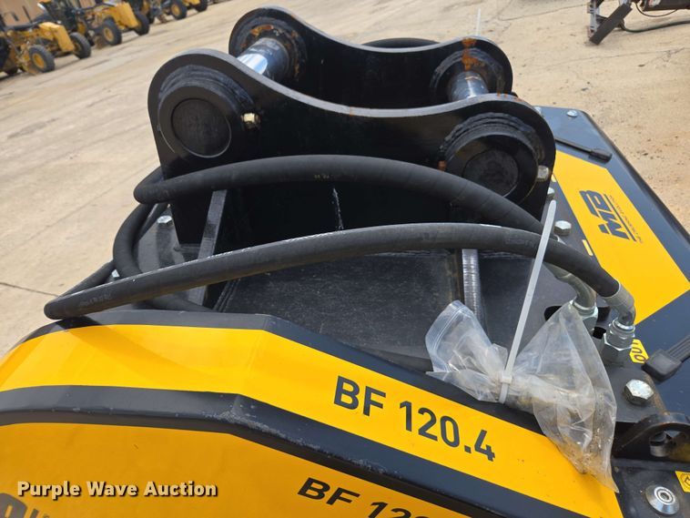 image for item EC3626 2024 MB BF 120.4 S4 crusher bucket