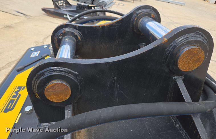 image for item EC3626 2024 MB BF 120.4 S4 crusher bucket