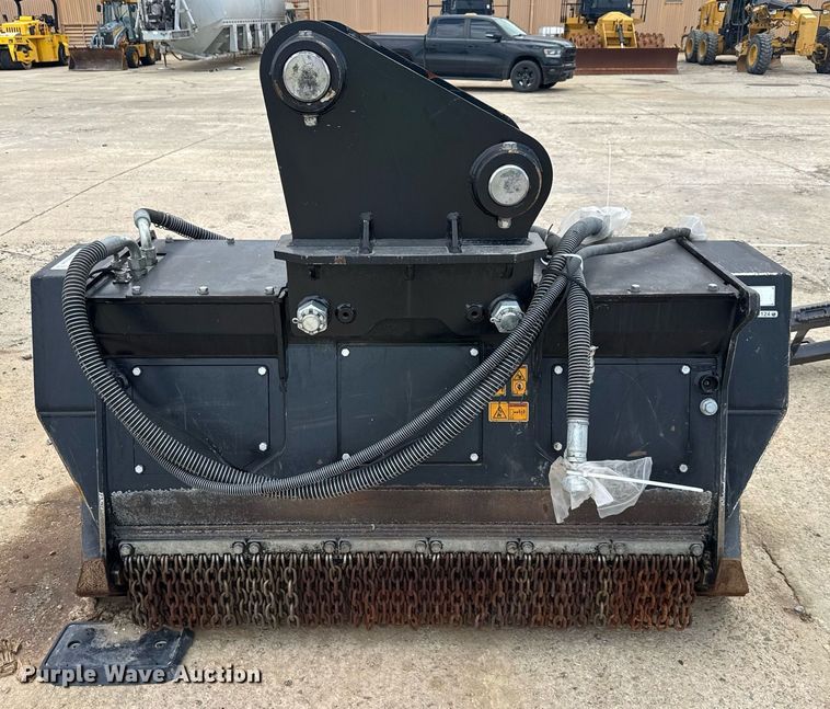 image for item EC3627 2021 Caterpillar HM5515 mulcher