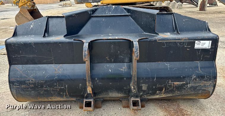 image for item EC3632 Caterpillar wheel loader bucket