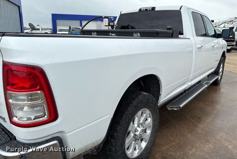 image for item ED5600 2019 Dodge Ram 2500 Crew Cab pickup truck
