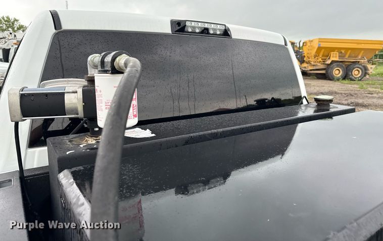 image for item ED5600 2019 Dodge Ram 2500 Crew Cab pickup truck