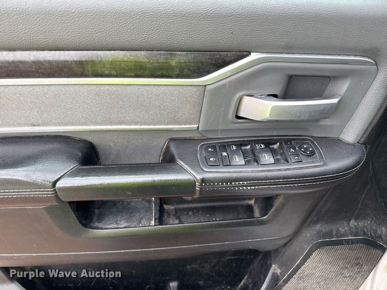 image for item ED5600 2019 Dodge Ram 2500 Crew Cab pickup truck