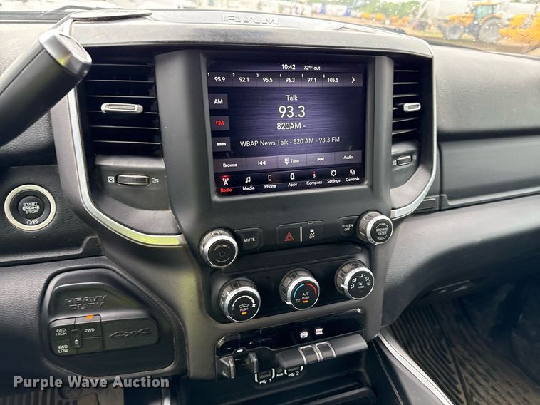 image for item ED5600 2019 Dodge Ram 2500 Crew Cab pickup truck