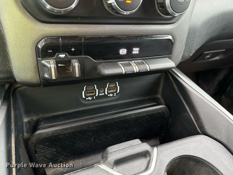 image for item ED5600 2019 Dodge Ram 2500 Crew Cab pickup truck