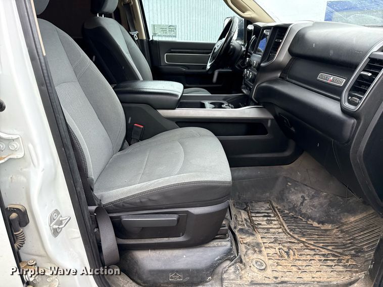 image for item ED5600 2019 Dodge Ram 2500 Crew Cab pickup truck