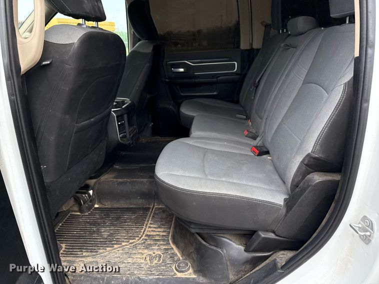 image for item ED5600 2019 Dodge Ram 2500 Crew Cab pickup truck