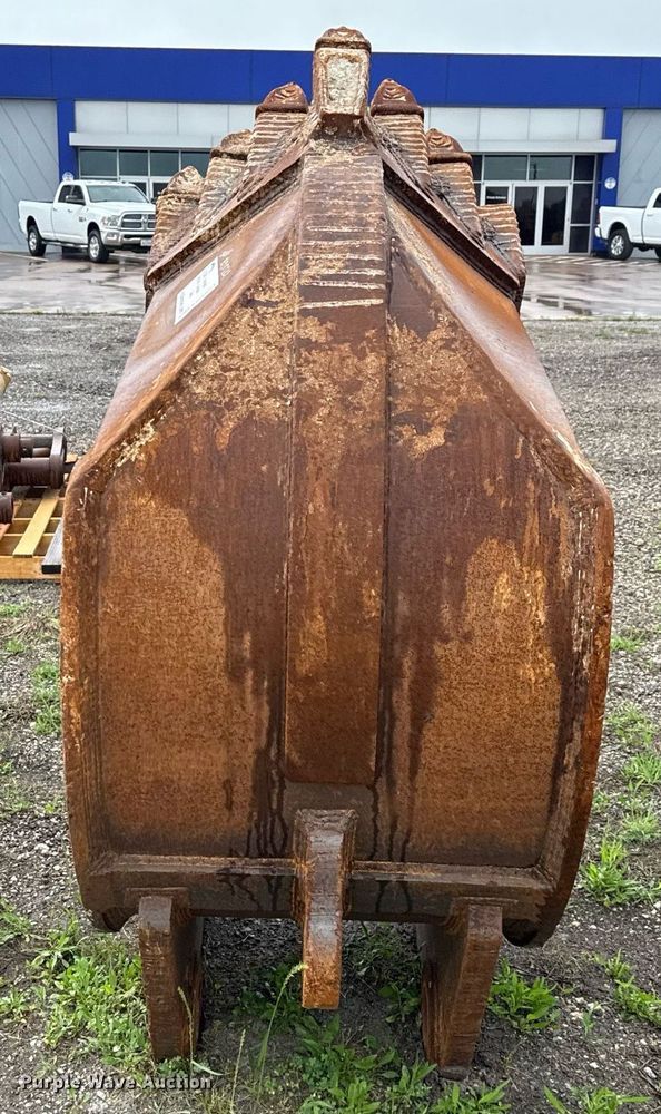 image for item ED5601 Tooth Pro v-bottom bucket