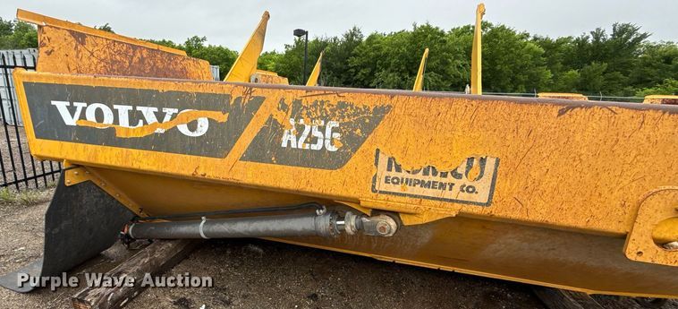 image for item ED5604 Volvo A25G dump bed