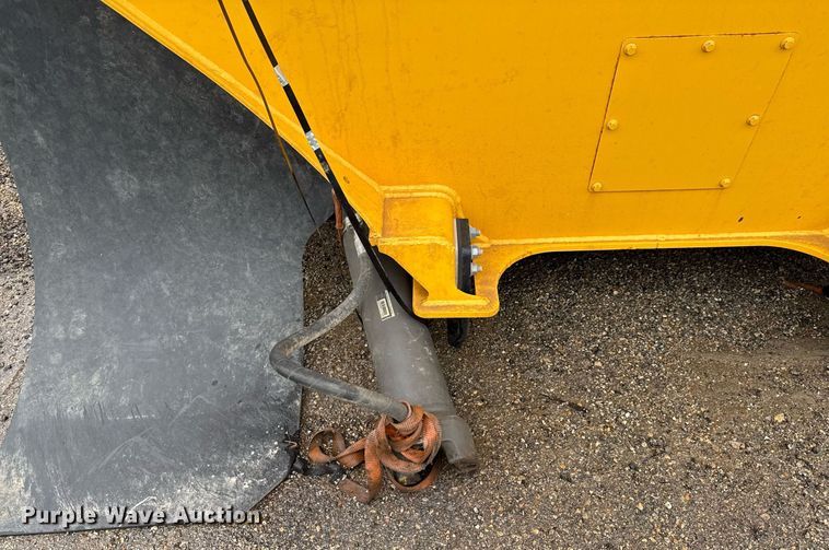 image for item ED5604 Volvo A25G dump bed