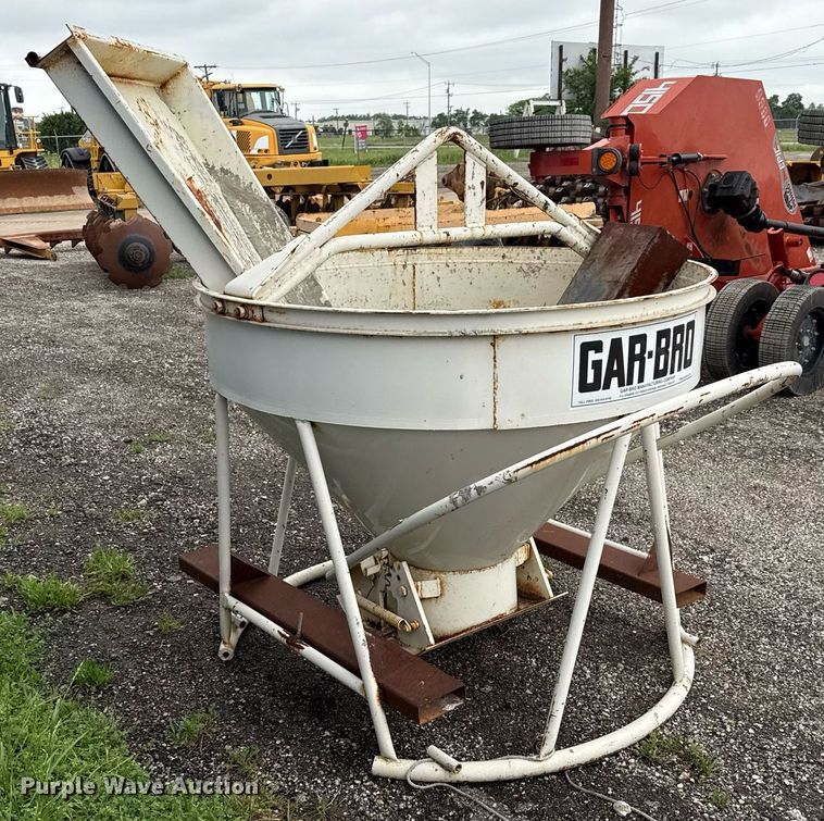 image for item ED5606 2018 Gar-Bro 427-R concrete bucket