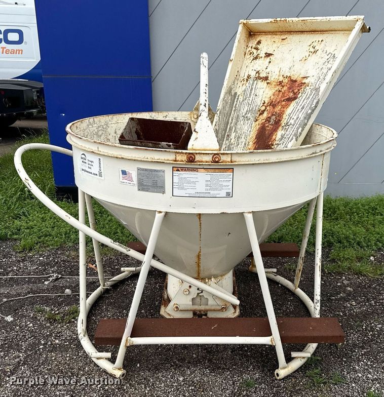 image for item ED5606 2018 Gar-Bro 427-R concrete bucket