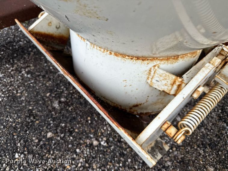 image for item ED5606 2018 Gar-Bro 427-R concrete bucket