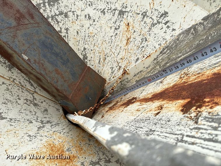 image for item ED5606 2018 Gar-Bro 427-R concrete bucket