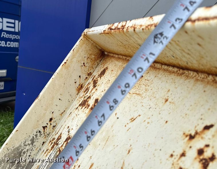 image for item ED5606 2018 Gar-Bro 427-R concrete bucket