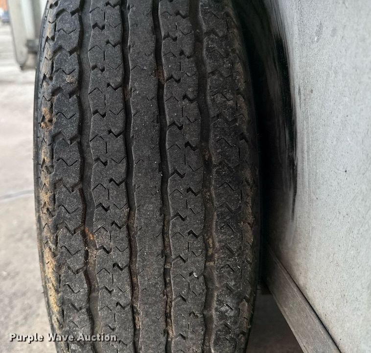 image for item ED5642 2018 Lark United Manufacturing VT716TA enclosed cargo trailer