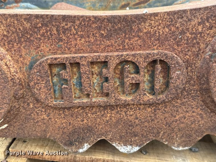 image for item ED5649 Fleco excavator thumb