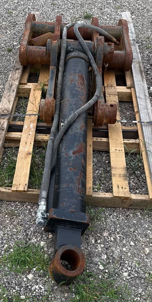 image for item ED5650 Fleco EC380 34x63 excavator thumb