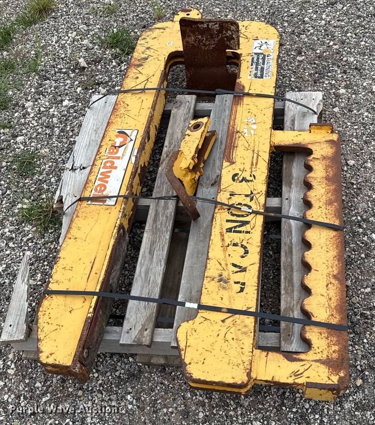 image for item ED5651 Caldwell pipe lifter