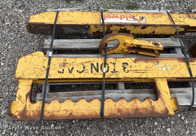 image for item ED5651 Caldwell pipe lifter