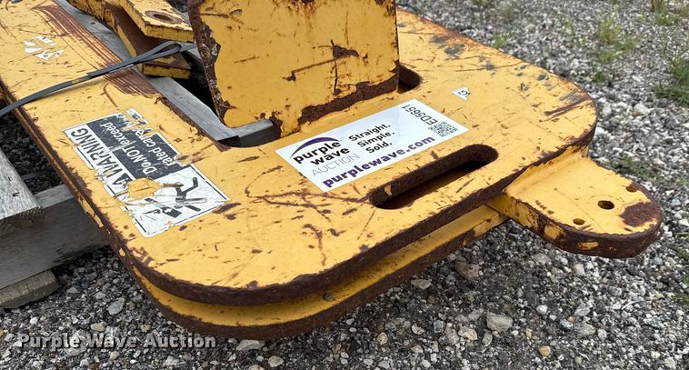 image for item ED5651 Caldwell pipe lifter