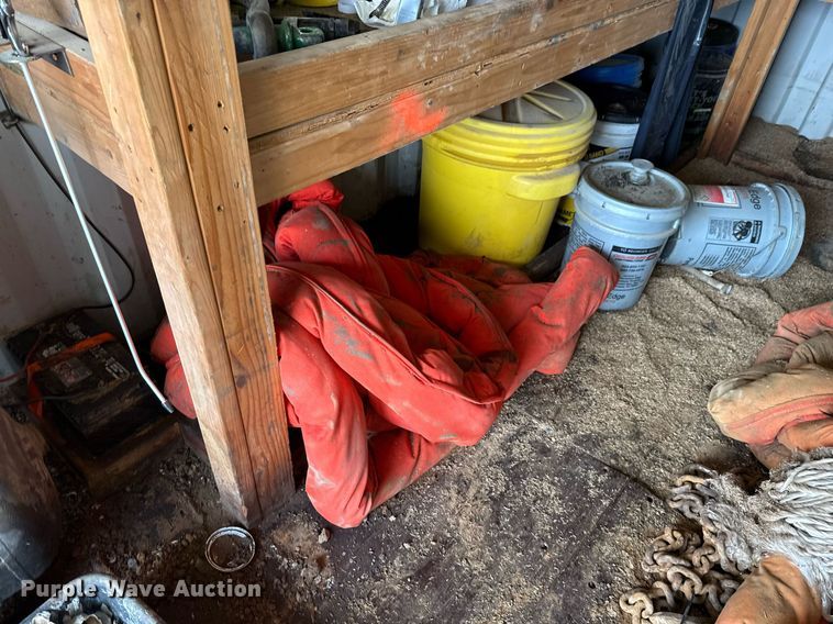 image for item ED5654 2009 A20-09DE storage container