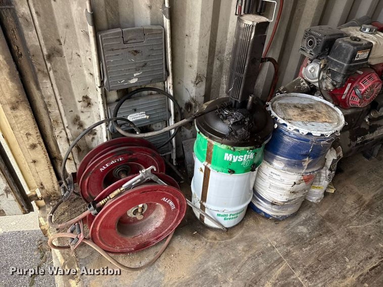 image for item ED5655 2019 A20-09DE storage container