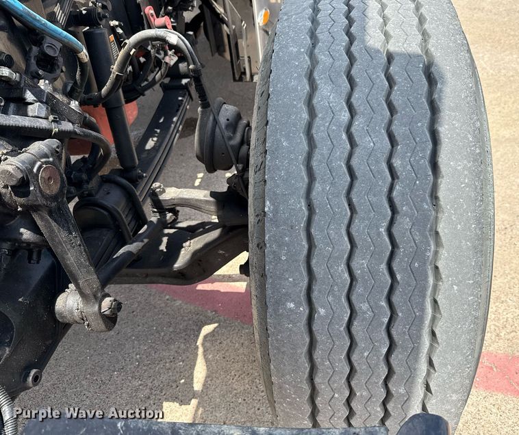 image for item ED5658 2022 Peterbilt 389 semi truck