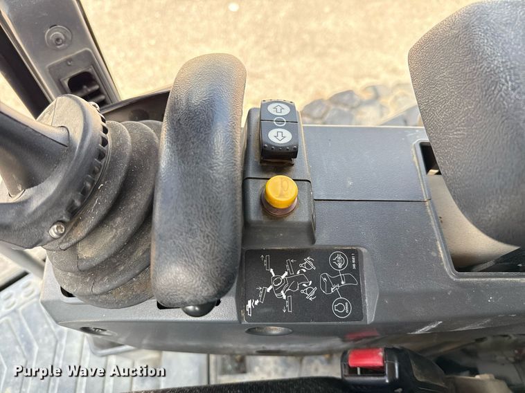 image for item ED5662 2019 Caterpillar 140M3 AWD motor grader