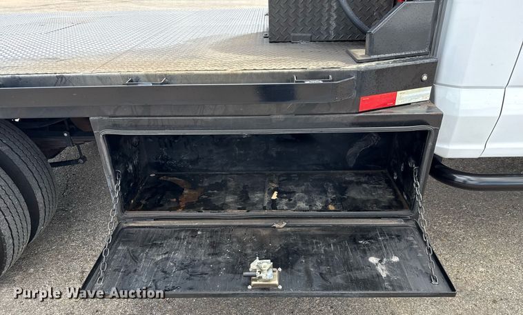 image for item ED5663 2024 Ford F550 Super Duty XL flatbed truck