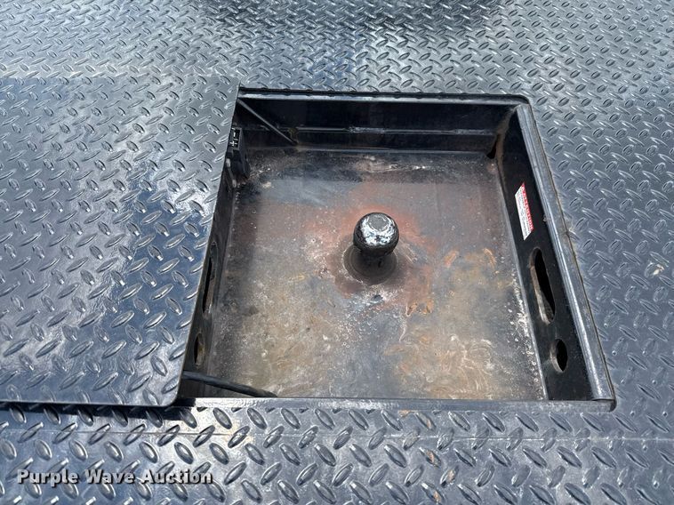 image for item ED5663 2024 Ford F550 Super Duty XL flatbed truck