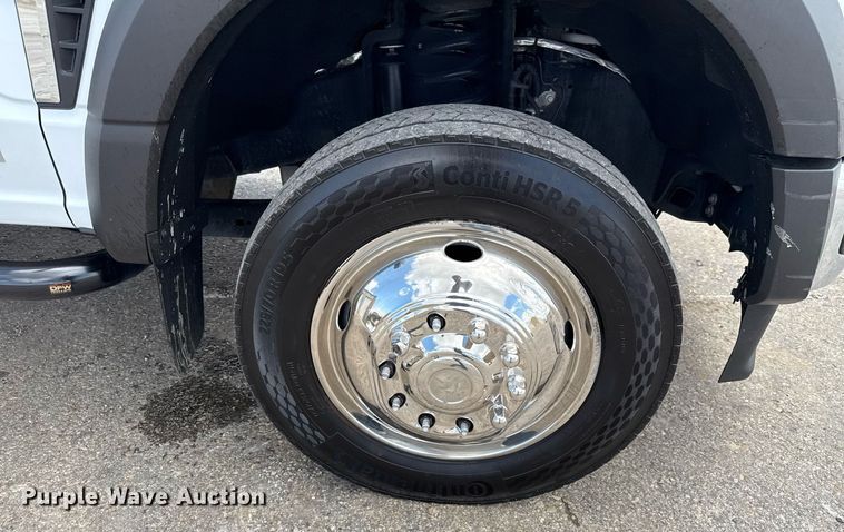 image for item ED5663 2024 Ford F550 Super Duty XL flatbed truck