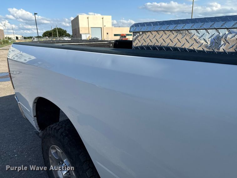 image for item ED5664 2018 Dodge Ram 2500 Crew Cab pickup truck