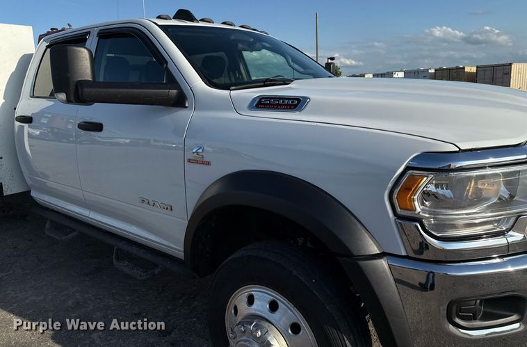 image for item ED5665 2019 Dodge Ram 5500 Crew Cab utility / service truck