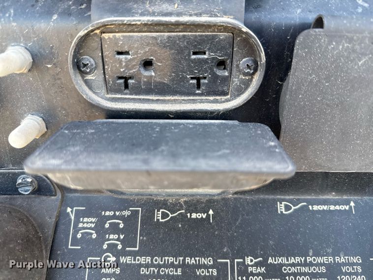 image for item ED5665 2019 Dodge Ram 5500 Crew Cab utility / service truck