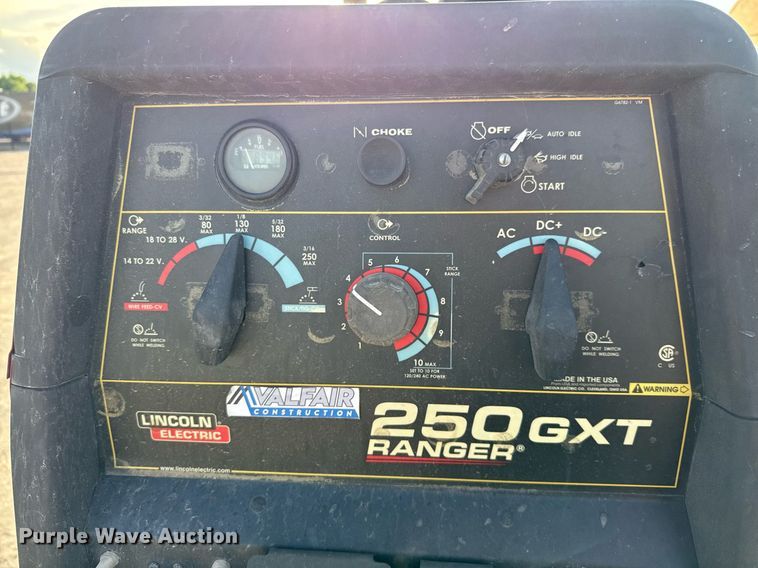 image for item ED5665 2019 Dodge Ram 5500 Crew Cab utility / service truck