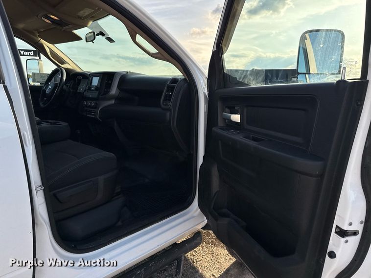 image for item ED5665 2019 Dodge Ram 5500 Crew Cab utility / service truck