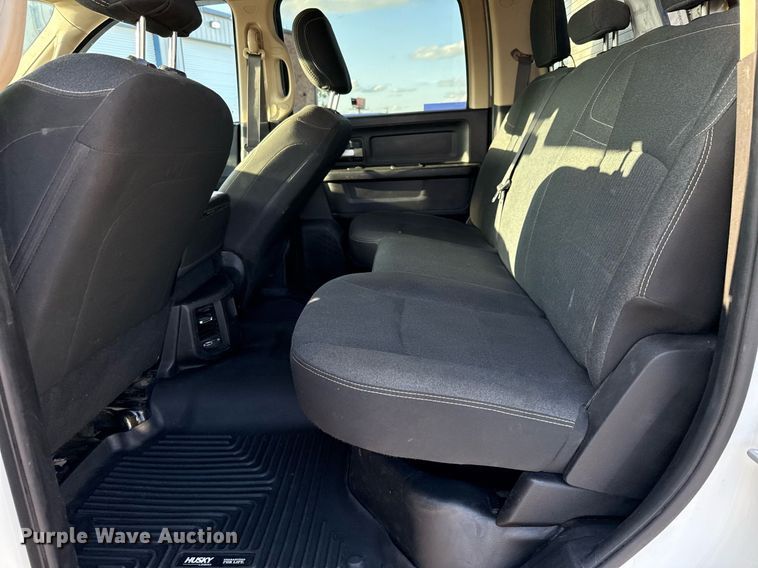 image for item ED5665 2019 Dodge Ram 5500 Crew Cab utility / service truck