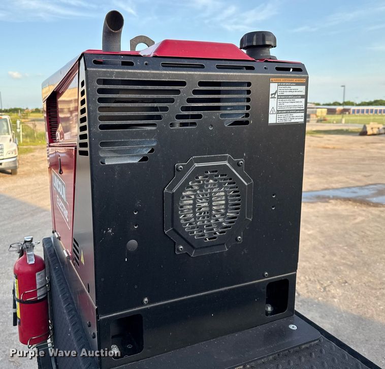 image for item ED5666 2024 Dodge Ram 5500 Crew Cab utility / service truck