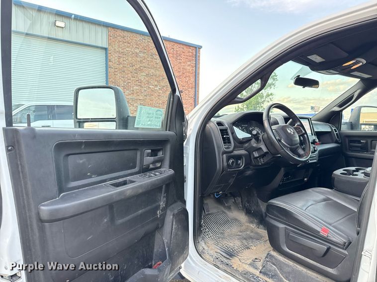 image for item ED5666 2024 Dodge Ram 5500 Crew Cab utility / service truck